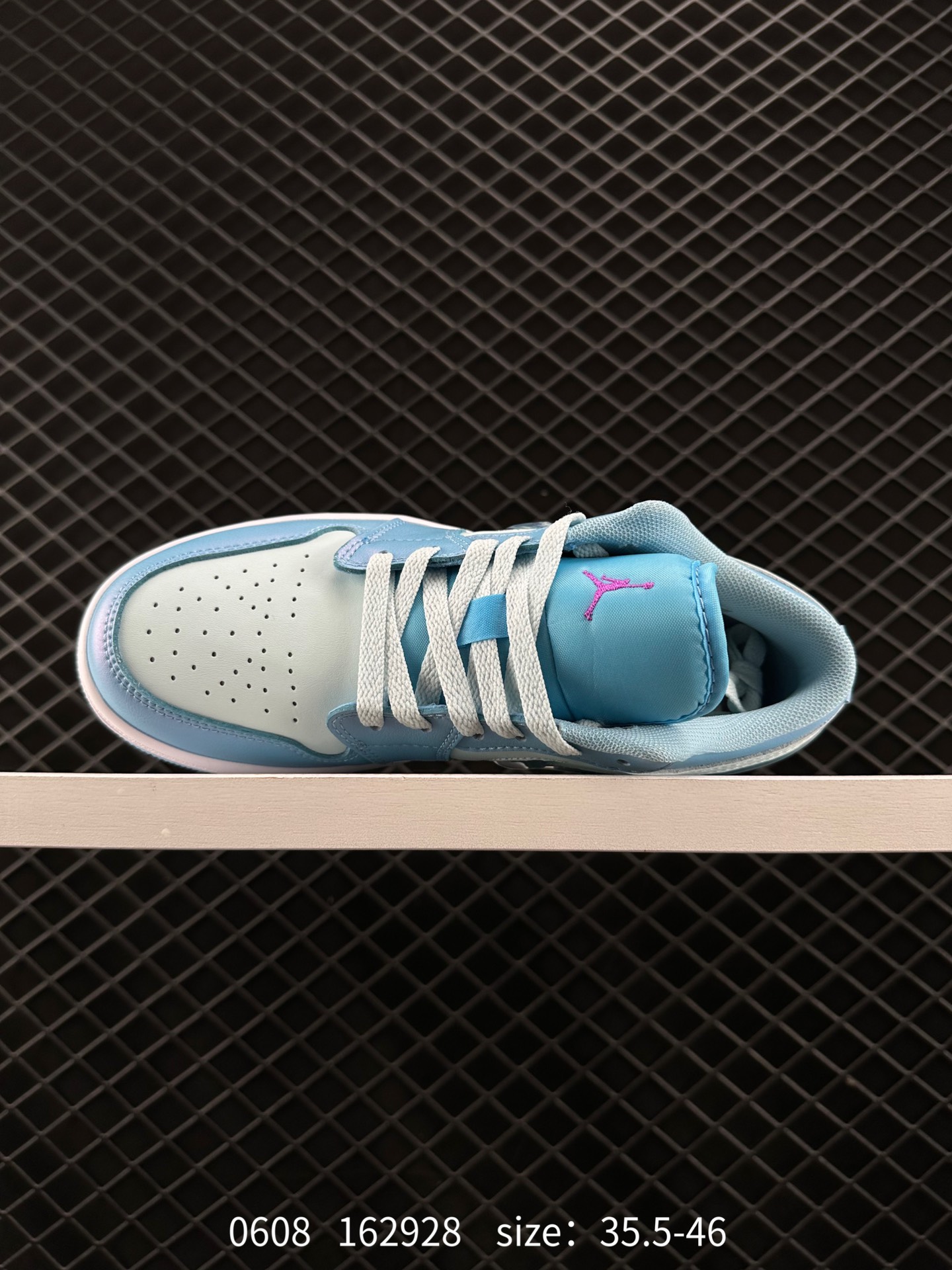 Nike Air Jordan 1 Low AJ1